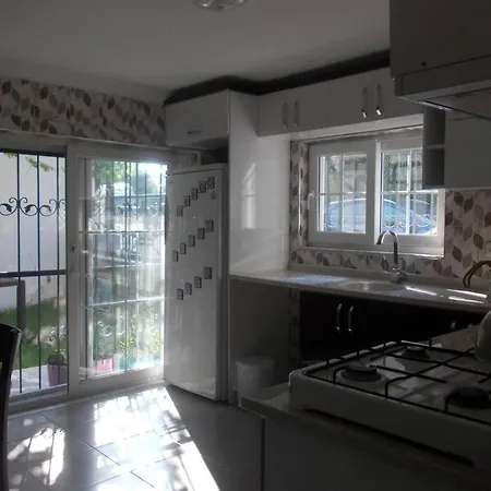 Ide Apartment